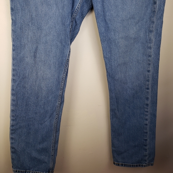 Levi's Medium Wash Jeans - Picture 4 of 6